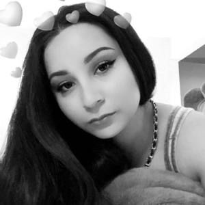 Meet your Posher, Edith